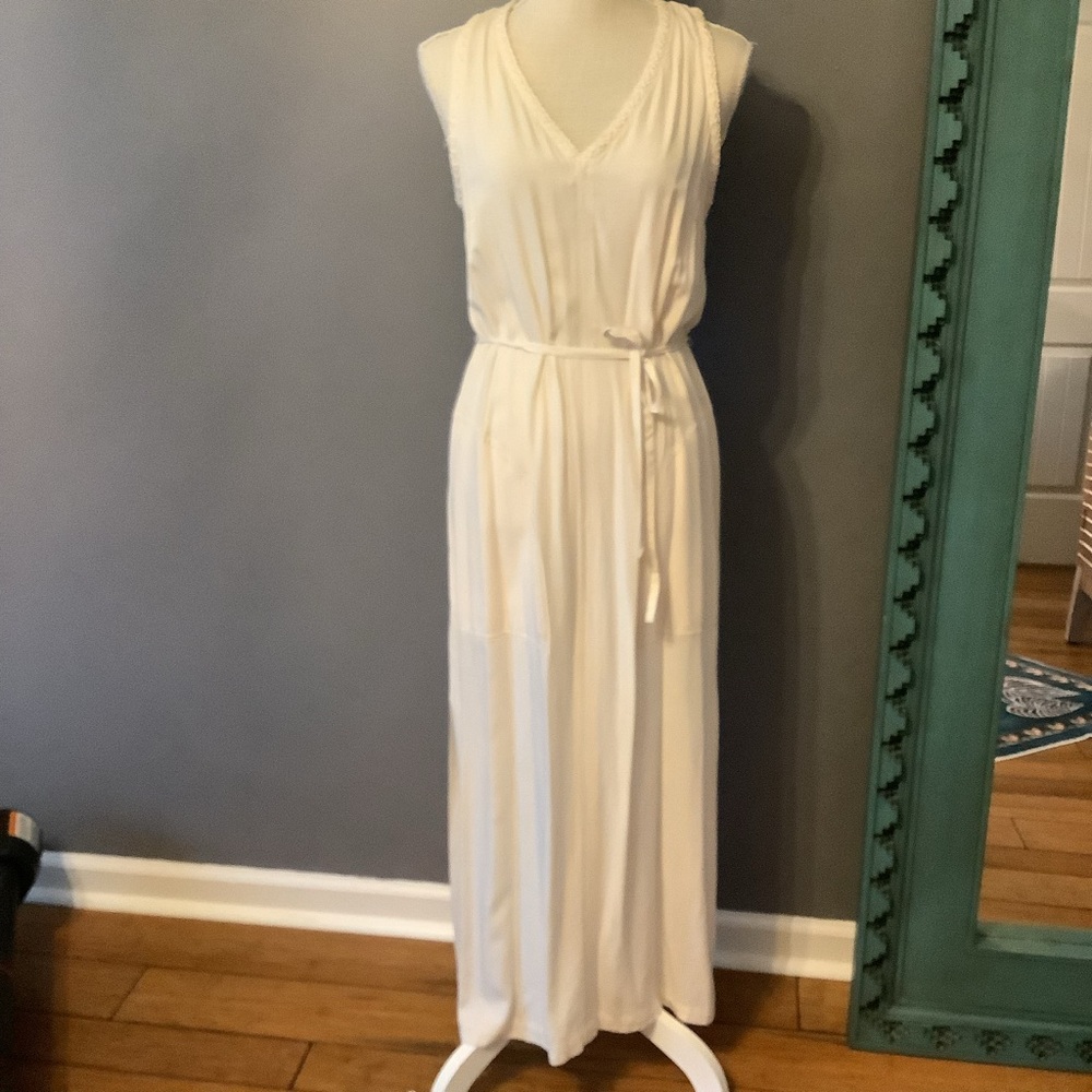 Splendid Elegant White Sleeveless Maxi‎ Dress
